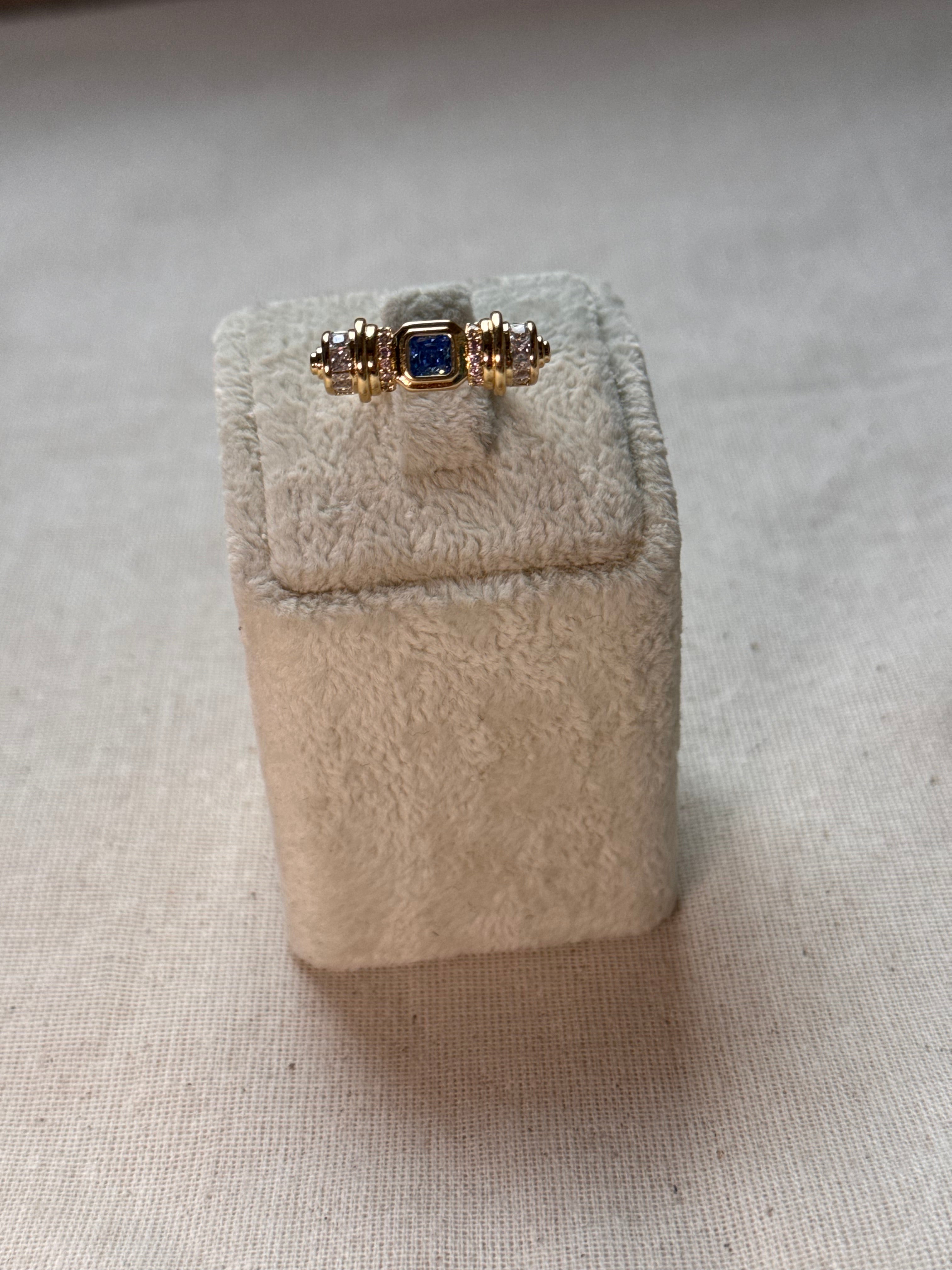 Mavi kristal taşlı şövalye yüzük