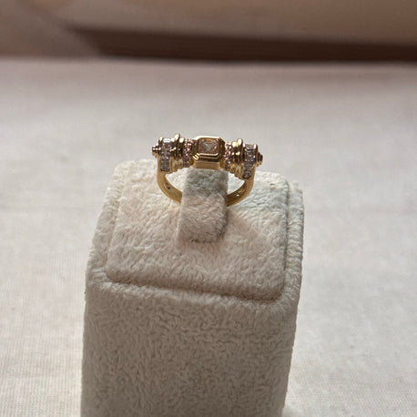 Beyaz kristal taşlı şövalye yüzük